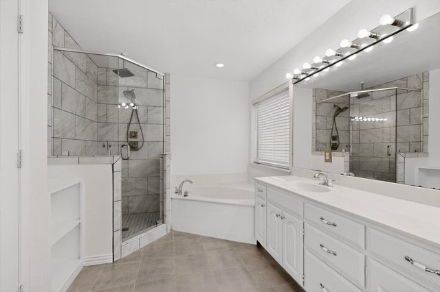 714 Ashbrook Court, Euless, TX 76039