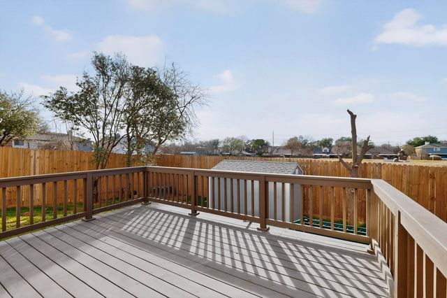 714 Ashbrook Court, Euless, TX 76039