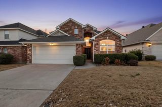 714 Ashbrook Court, Euless, TX 76039