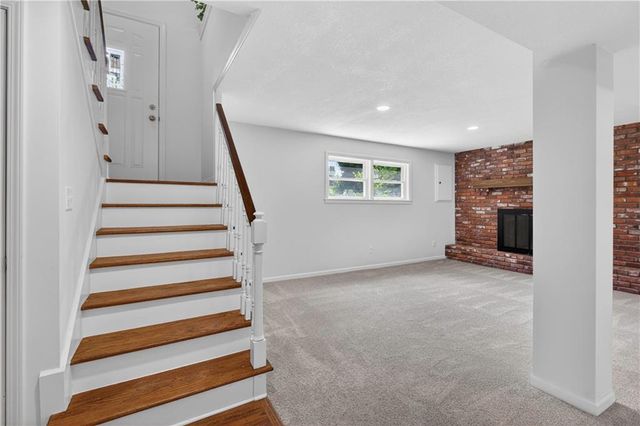 13516 W 71st Street, Shawnee, KS 66216