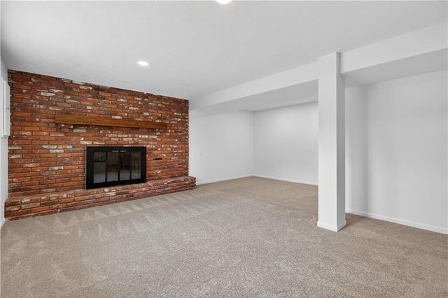13516 W 71st Street, Shawnee, KS 66216