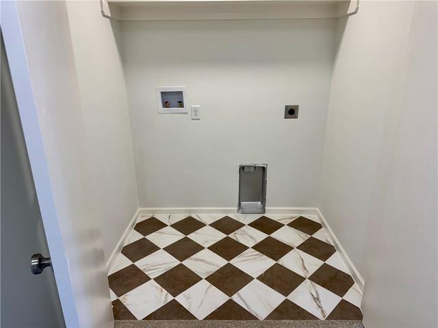13516 W 71st Street, Shawnee, KS 66216