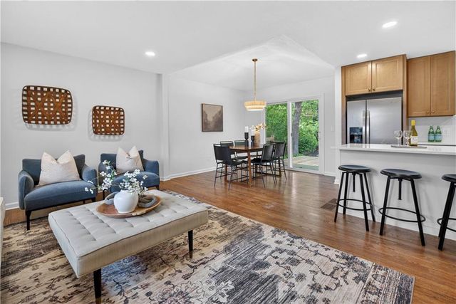 13516 W 71st Street, Shawnee, KS 66216