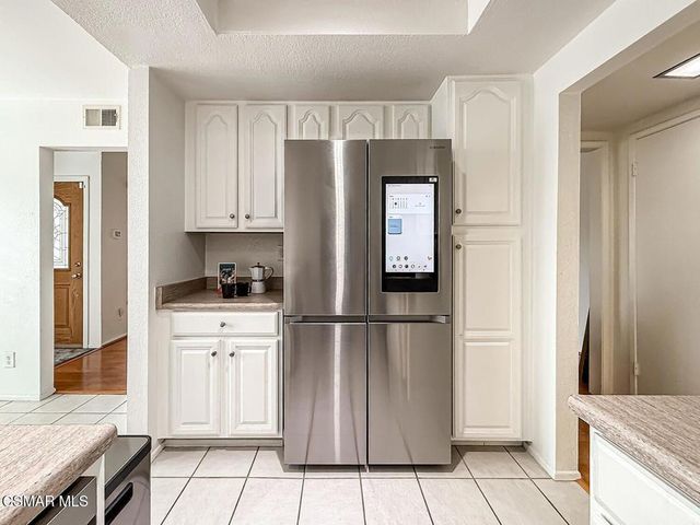 560 Chapala Drive, Camarillo, CA 93010