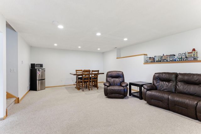 19886 Evensong Avenue, Farmington, MN 55024