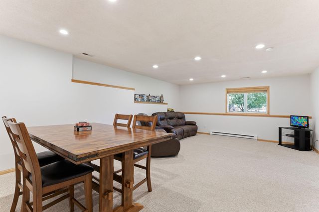19886 Evensong Avenue, Farmington, MN 55024
