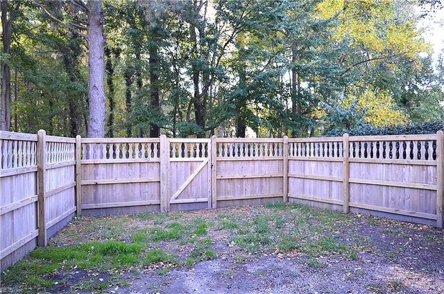 844 Shoal Creek TRL, Chesapeake, VA 23320