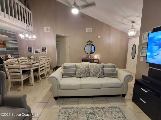 1286 Lingen Avenue NW, Palm Bay, FL 32907
