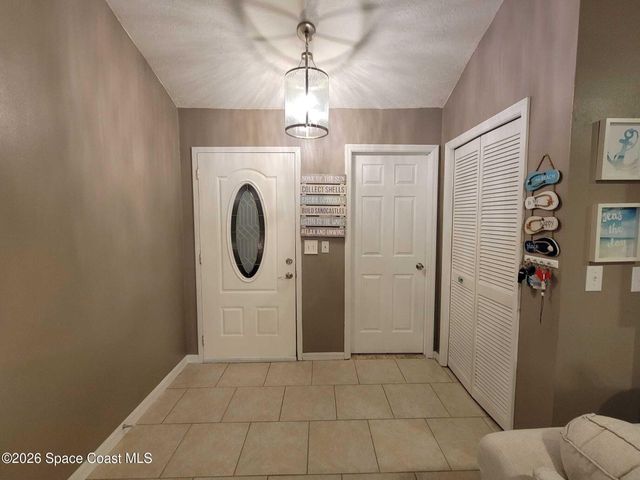 1286 Lingen Avenue NW, Palm Bay, FL 32907