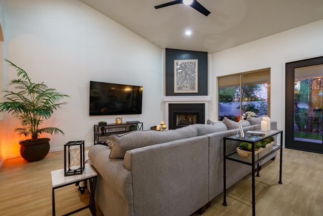 17635 N 55th Place, Scottsdale, AZ 85254
