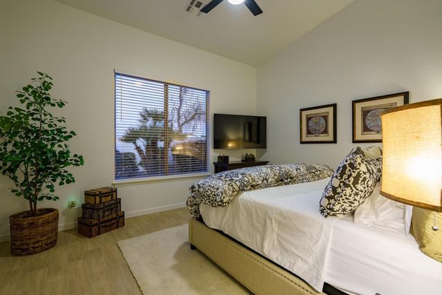 17635 N 55th Place, Scottsdale, AZ 85254