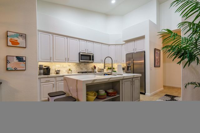17635 N 55th Place, Scottsdale, AZ 85254