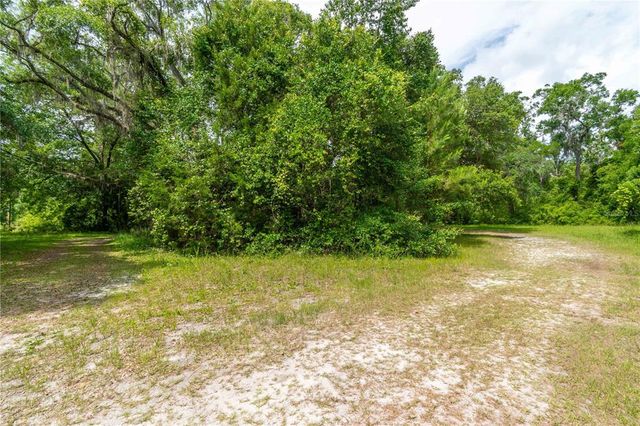 13586 N US HIGHWAY 27, Ocala, FL 34482