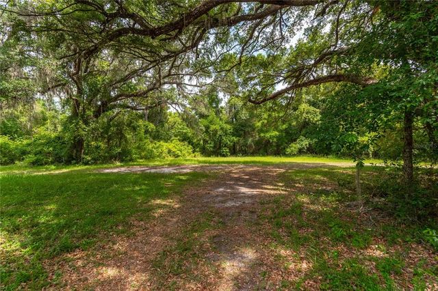 13586 N US HIGHWAY 27, Ocala, FL 34482