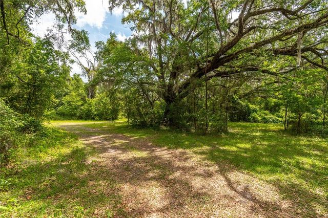 13586 N US HIGHWAY 27, Ocala, FL 34482