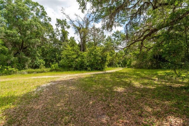 13586 N US HIGHWAY 27, Ocala, FL 34482