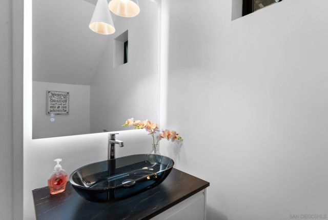 3653 Wilson Ave, San Diego, CA 92104