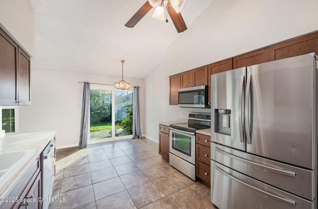 511 Biscayne Lane, Sebastian, FL 32958