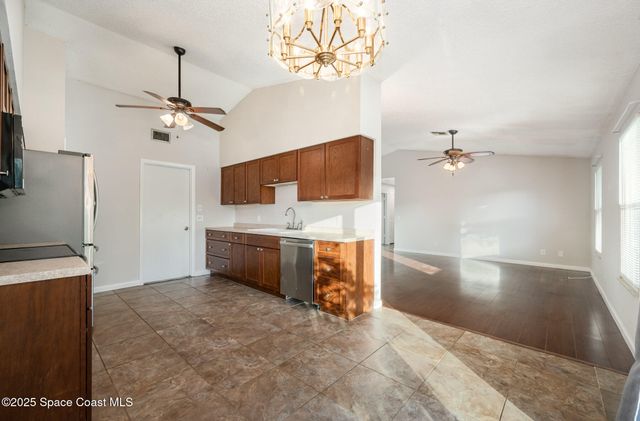 511 Biscayne Lane, Sebastian, FL 32958