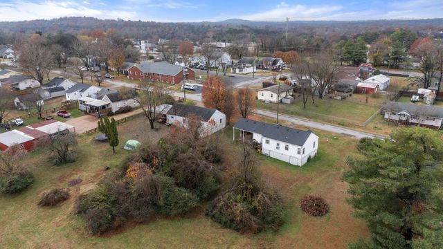 4252 Woods St, Old Hickory, TN 37138