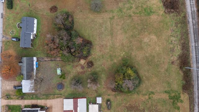 4252 Woods St, Old Hickory, TN 37138