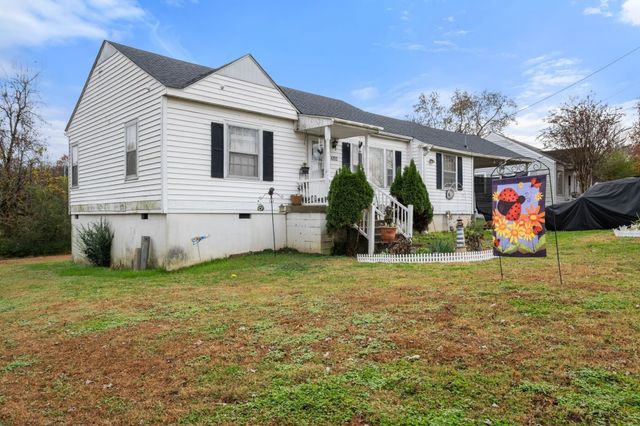 4252 Woods St, Old Hickory, TN 37138