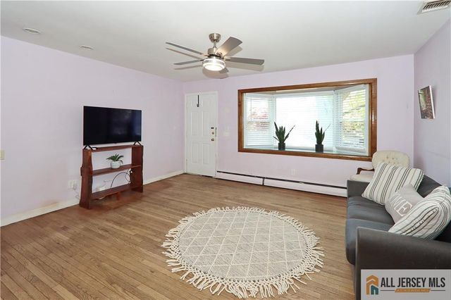 196 Worth Street, Iselin, NJ 08830