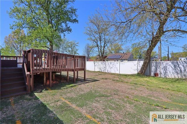 196 Worth Street, Iselin, NJ 08830