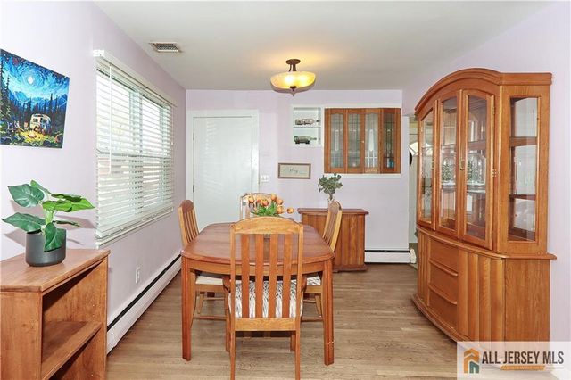 196 Worth Street, Iselin, NJ 08830