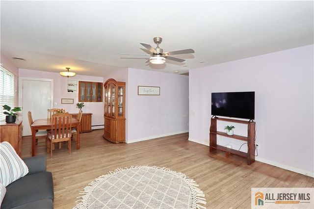 196 Worth Street, Iselin, NJ 08830