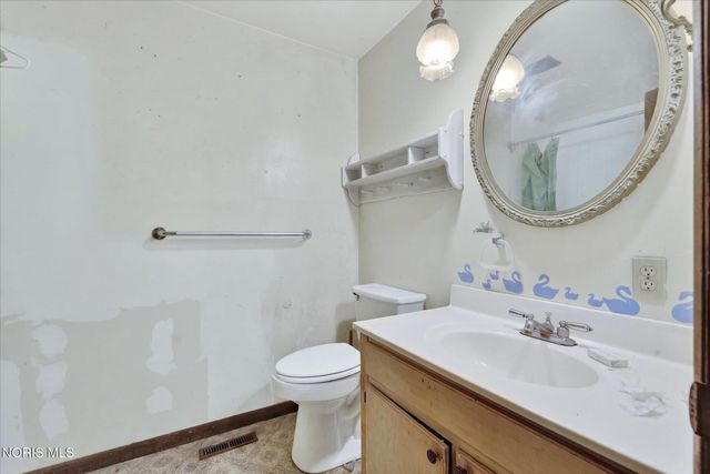 7491 State Route 109, Delta, OH 43515