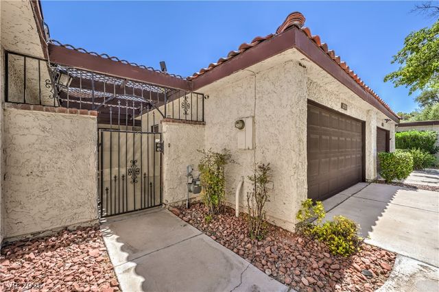 2731 San Lago Court, Las Vegas, NV 89121