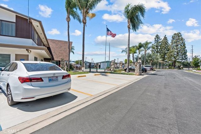 7700 Lampson Avenue 11, Garden Grove, CA 92841