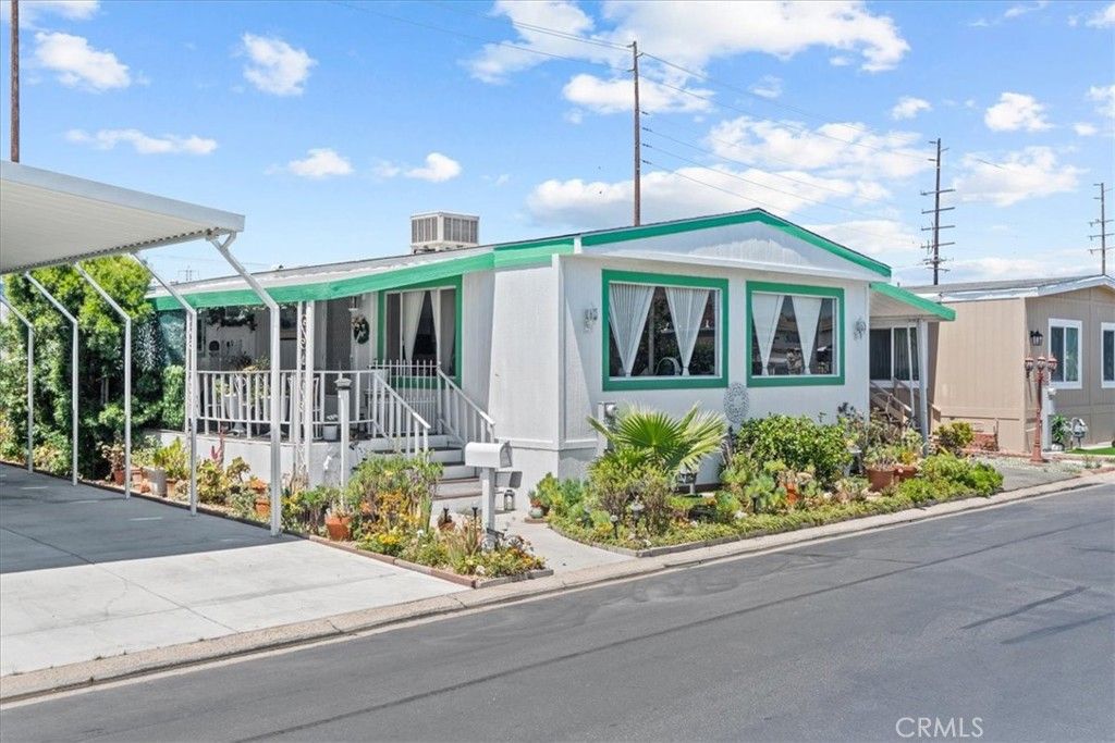 7700 Lampson Avenue 11, Garden Grove, CA 92841