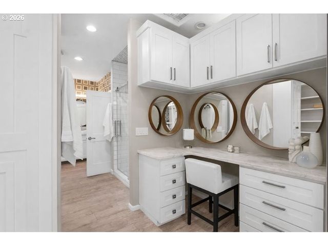 2010 MAPLE Ter, West Linn, OR 97068