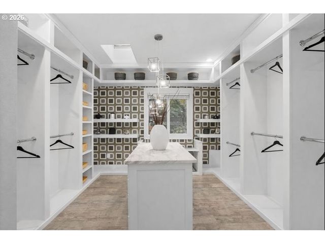 2010 MAPLE Ter, West Linn, OR 97068