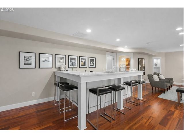 2010 MAPLE Ter, West Linn, OR 97068