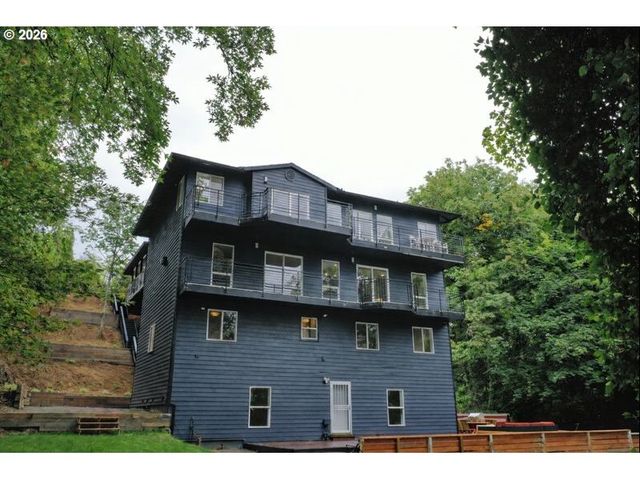 2010 MAPLE Ter, West Linn, OR 97068