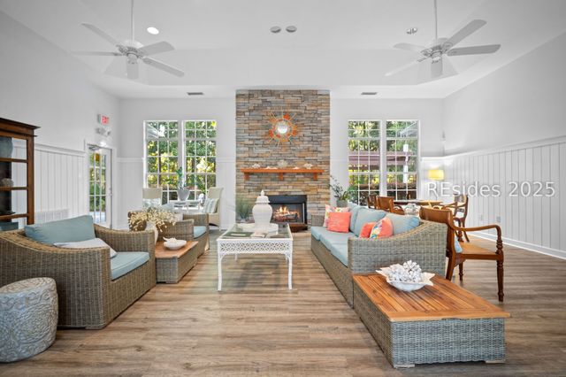 100 Kensington Blvd Apt 318, Bluffton, SC 29910