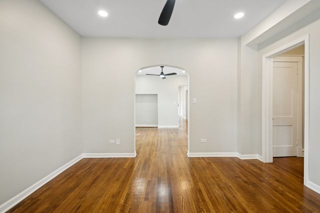 3300 N Karlov Avenue 1, Chicago, IL 60641