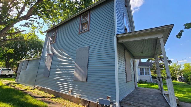 4031 Fremont Avenue N, Minneapolis, MN 55412