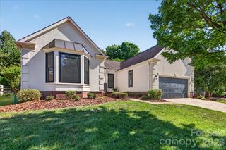 2843 Redfield Drive, Charlotte, NC 28270