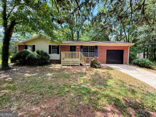 56 Harper Drive, Hartwell, GA 30643