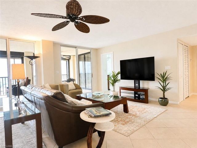 5601 Turtle Bay DR 2003, Naples, FL 34108