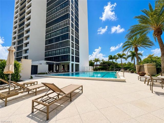 5601 Turtle Bay DR 2003, Naples, FL 34108