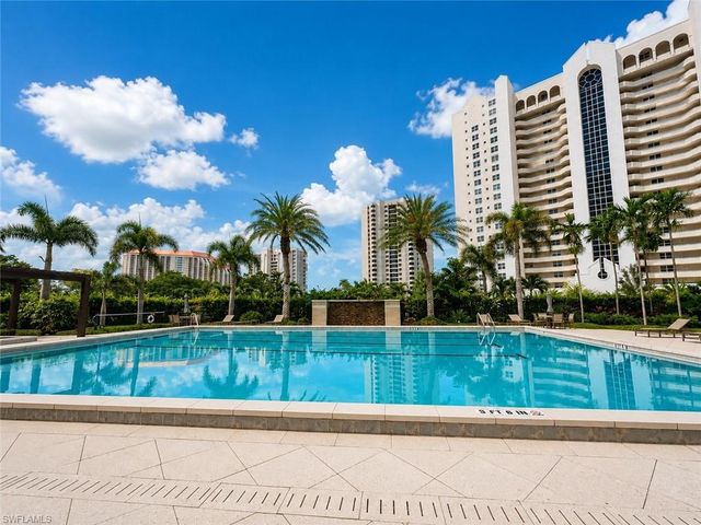 5601 Turtle Bay DR 2003, Naples, FL 34108
