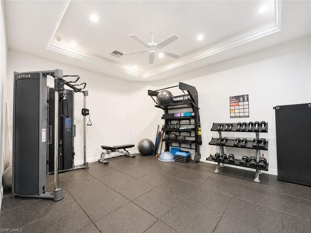 5601 Turtle Bay DR 2003, Naples, FL 34108
