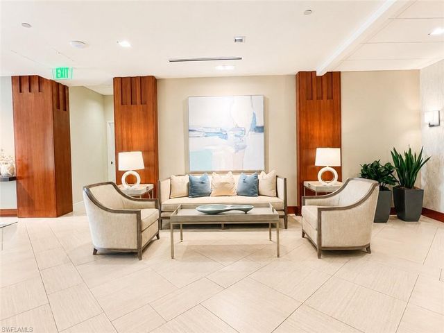 5601 Turtle Bay DR 2003, Naples, FL 34108