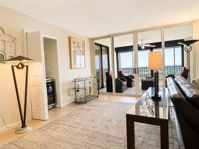 5601 Turtle Bay DR 2003, Naples, FL 34108