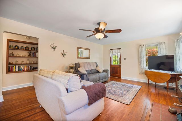 7850 Cumberland Falls Highway, Corbin, KY 40701